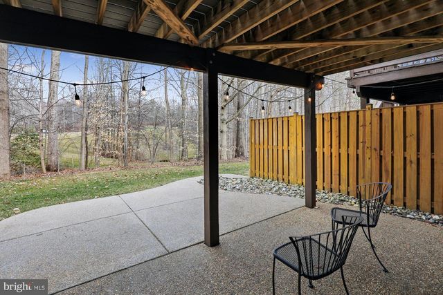 8019 GALLA KNOLL CIR, Springfield, VA 22153