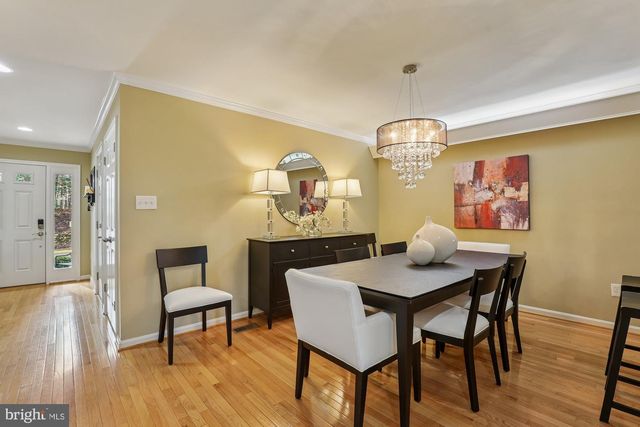 8019 GALLA KNOLL CIR, Springfield, VA 22153