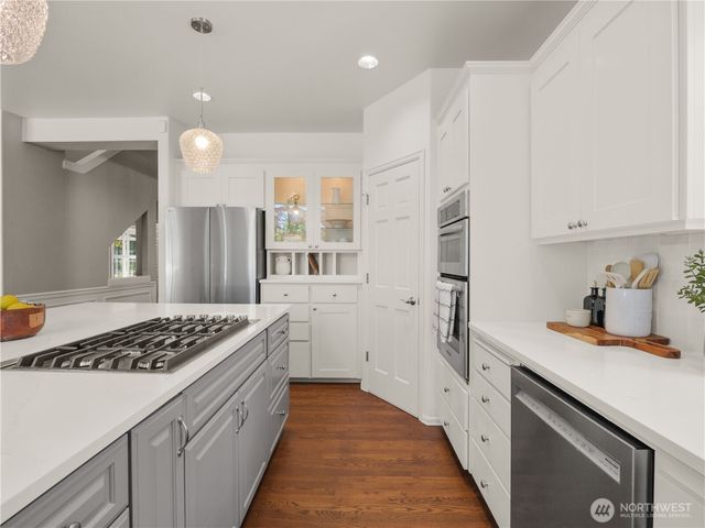 2605 231st Avenue SE, Sammamish, WA 98075