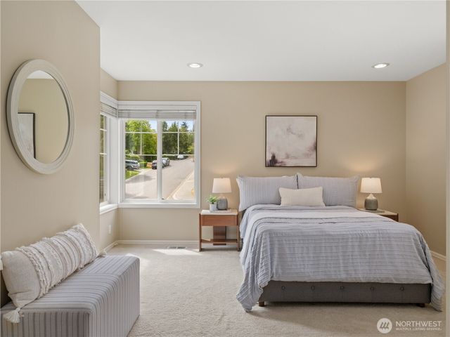 2605 231st Avenue SE, Sammamish, WA 98075