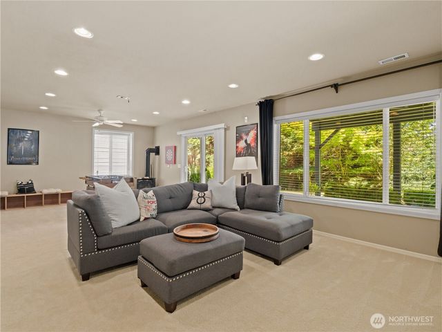 2605 231st Avenue SE, Sammamish, WA 98075
