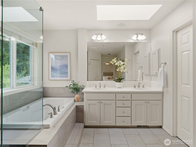 2605 231st Avenue SE, Sammamish, WA 98075