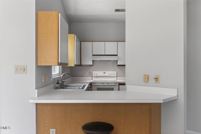 105 Ellsworth Place, Cary, NC 27511
