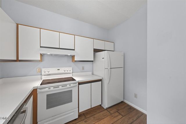 105 Ellsworth Place, Cary, NC 27511