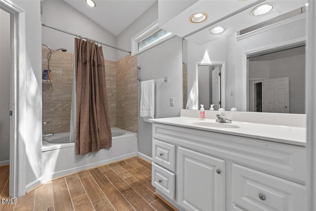 105 Ellsworth Place, Cary, NC 27511