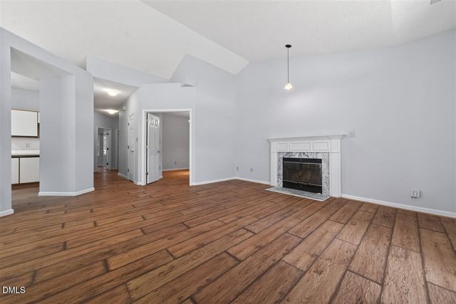 105 Ellsworth Place, Cary, NC 27511