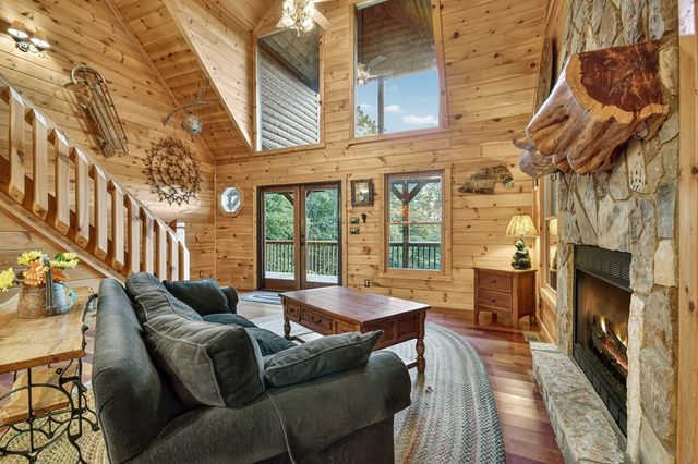 160 Mountain Field Drive, Suches, GA 30572