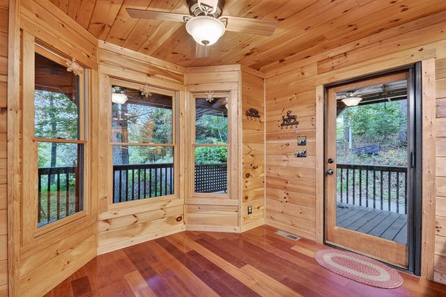 160 Mountain Field Drive, Suches, GA 30572