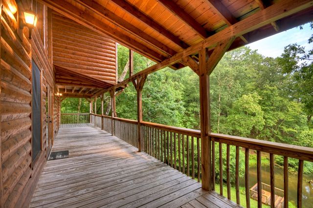 160 Mountain Field Drive, Suches, GA 30572