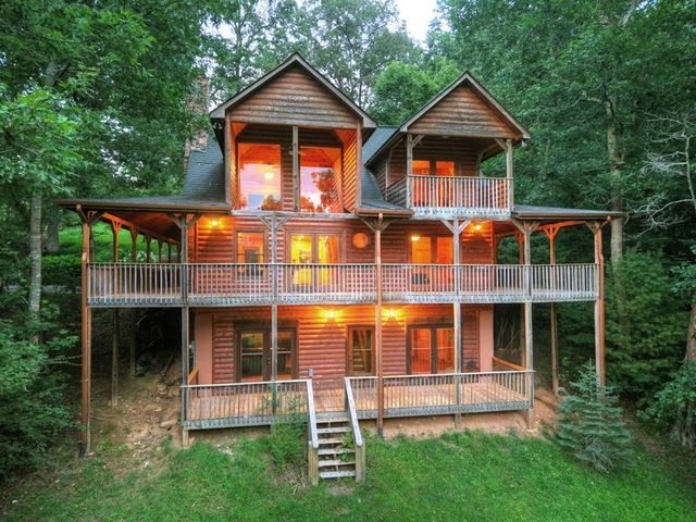 160 Mountain Field Drive, Suches, GA 30572