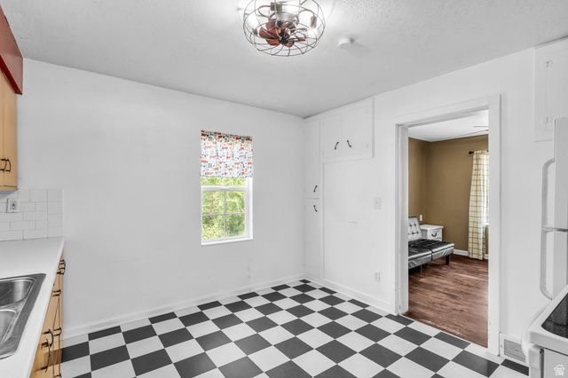 9147 W 3200 S, Magna, UT 84044