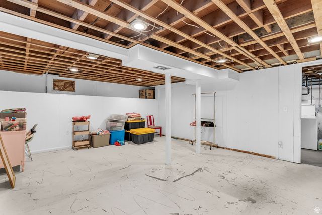 9147 W 3200 S, Magna, UT 84044