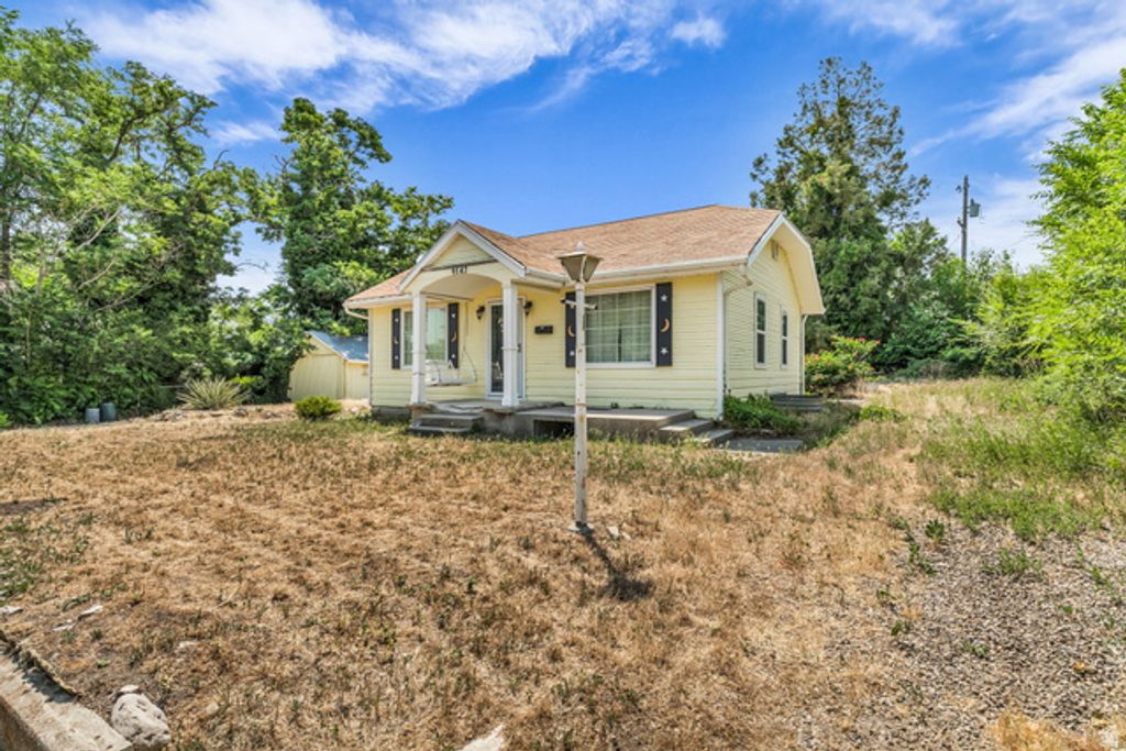 9147 W 3200 S, Magna, UT 84044