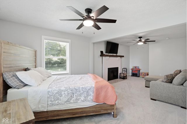 17133 Joliet Road, Westfield, IN 46074