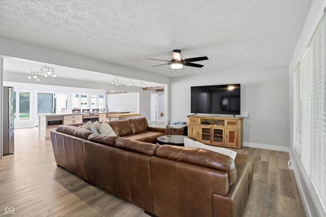 17133 Joliet Road, Westfield, IN 46074