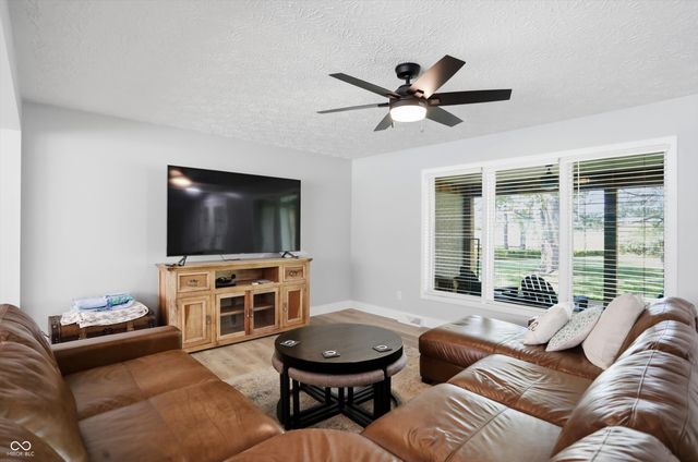 17133 Joliet Road, Westfield, IN 46074