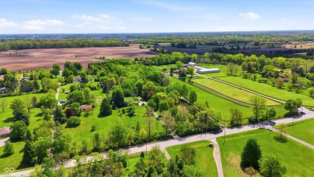 17133 Joliet Road, Westfield, IN 46074