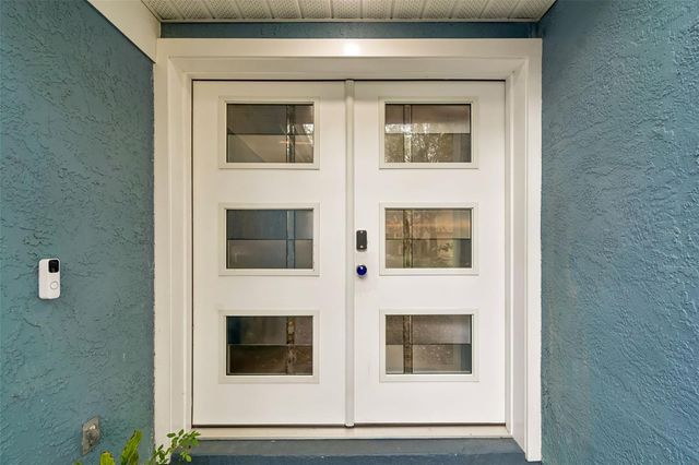 9421 WILLOW COVE COURT, Tampa, FL 33647