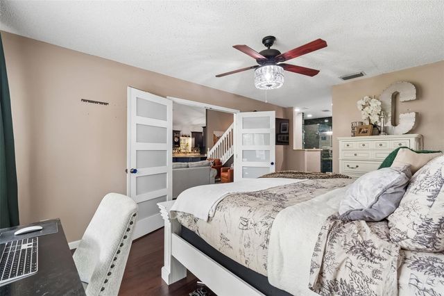 9421 WILLOW COVE COURT, Tampa, FL 33647