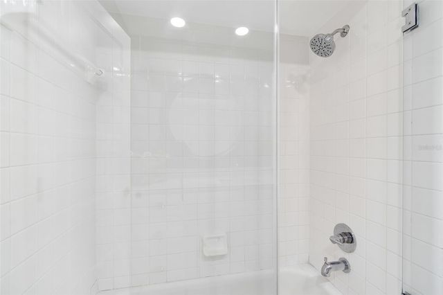 9421 WILLOW COVE COURT, Tampa, FL 33647