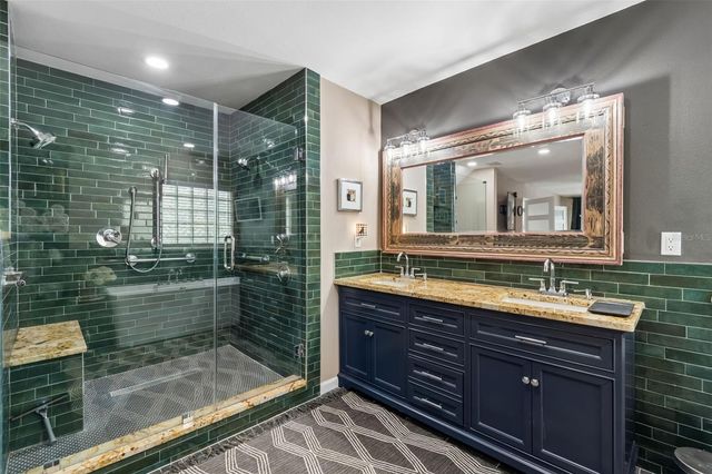 9421 WILLOW COVE COURT, Tampa, FL 33647