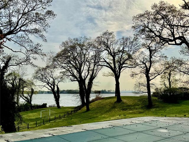 45 Cedar Lane, Sands Point, NY 11050