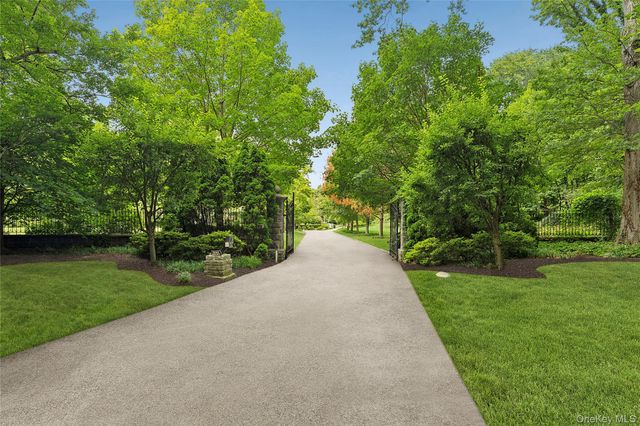 45 Cedar Lane, Sands Point, NY 11050