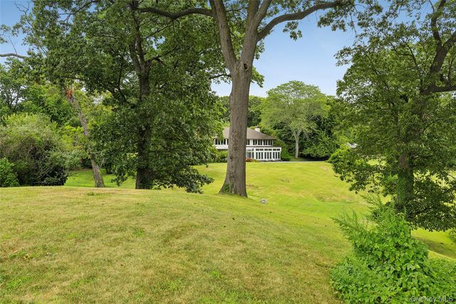 45 Cedar Lane, Sands Point, NY 11050