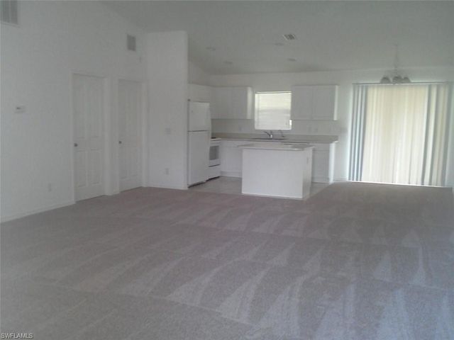 1407 10th ST, Lehigh Acres, FL 33972