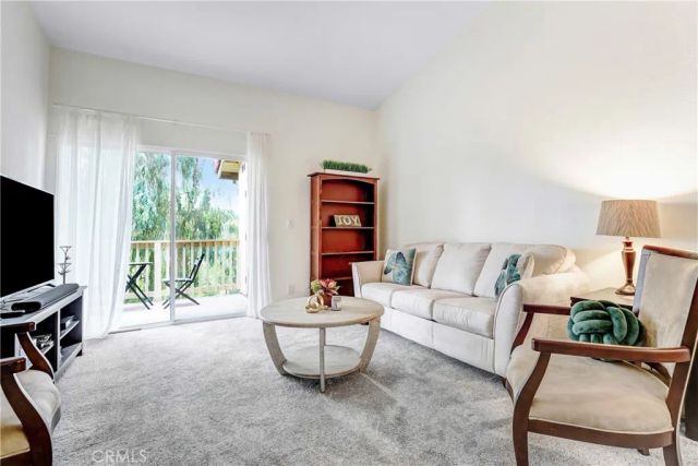 5728 Oak Bend Lane 310, Oak Park, CA 91377