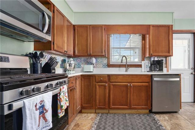 672 Tarawa Drive, Mobile, AL 36609