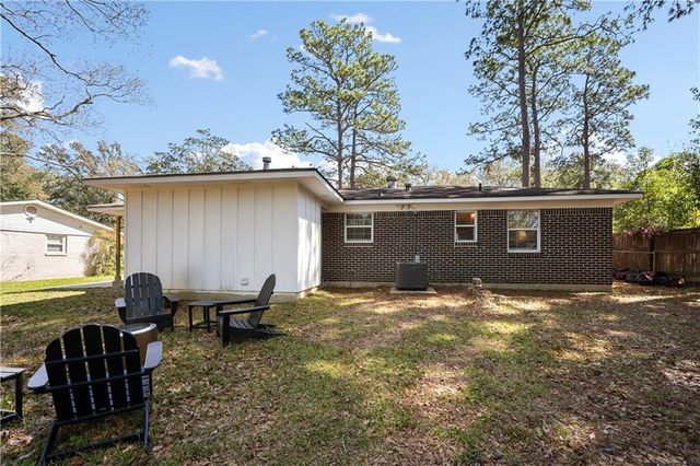 672 Tarawa Drive, Mobile, AL 36609