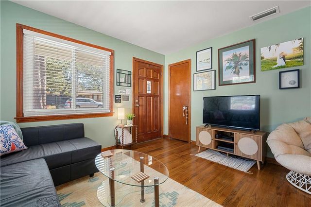 672 Tarawa Drive, Mobile, AL 36609