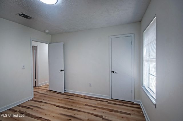 226 N Shenandoah Road, Brandon, MS 39047