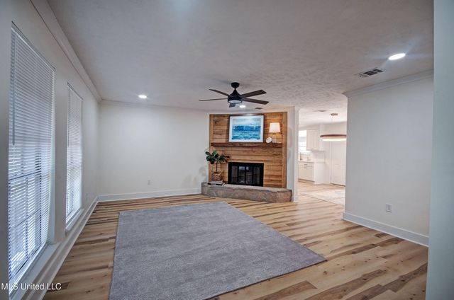 226 N Shenandoah Road, Brandon, MS 39047