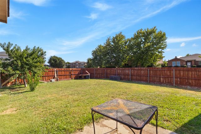 1034 Hollow Oak Road, Lancaster, TX 75134