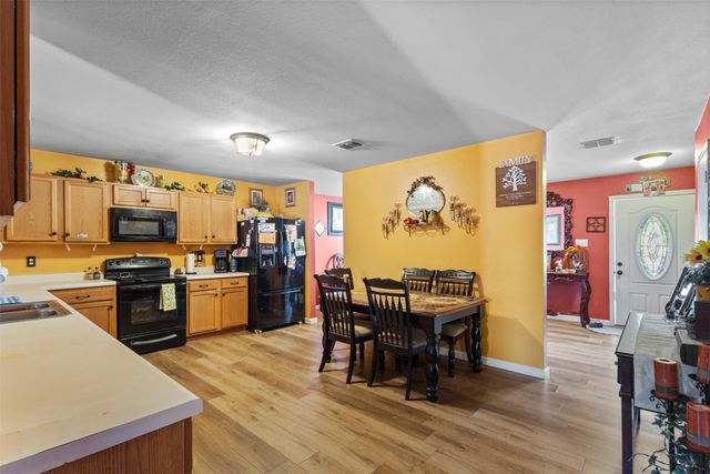 1034 Hollow Oak Road, Lancaster, TX 75134