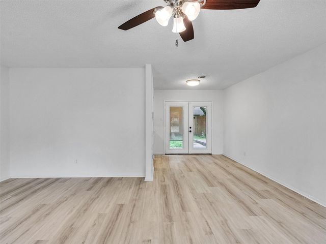 3915 Brumbelow Street, Rosenberg, TX 77471