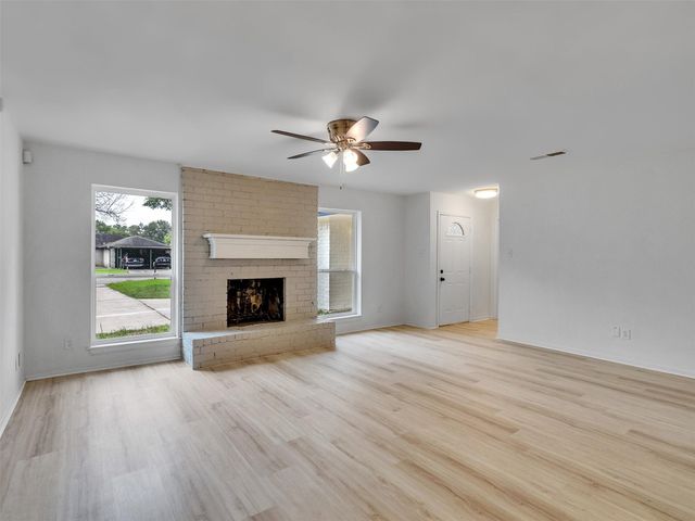 3915 Brumbelow Street, Rosenberg, TX 77471