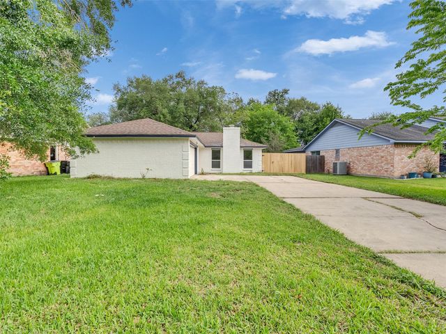 3915 Brumbelow Street, Rosenberg, TX 77471