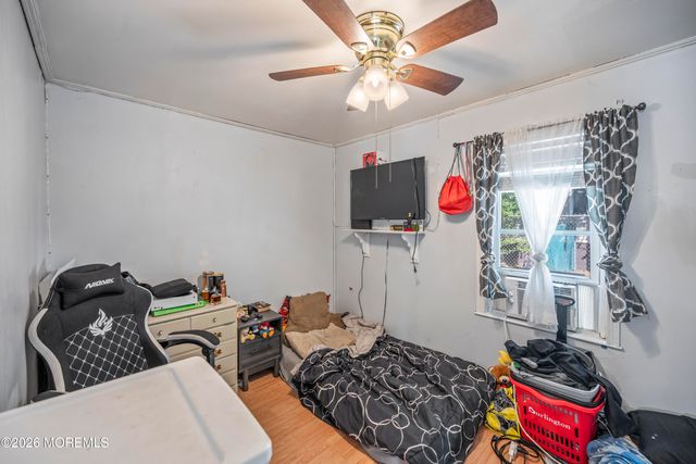 213 Manapaqua Avenue, Lakehurst, NJ 08733