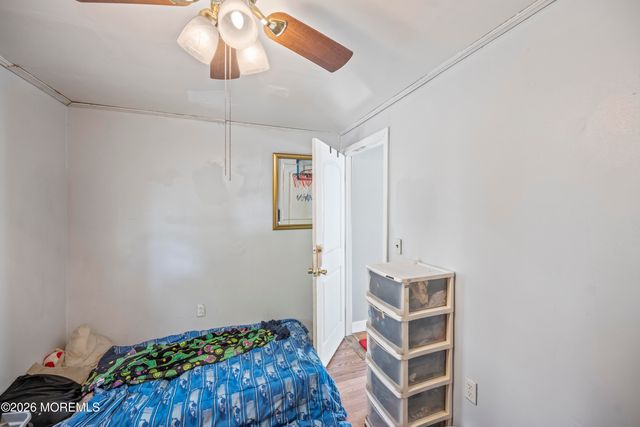 213 Manapaqua Avenue, Lakehurst, NJ 08733