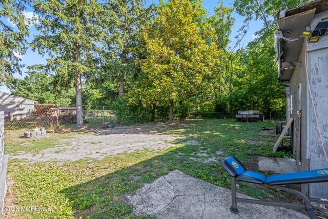 213 Manapaqua Avenue, Lakehurst, NJ 08733
