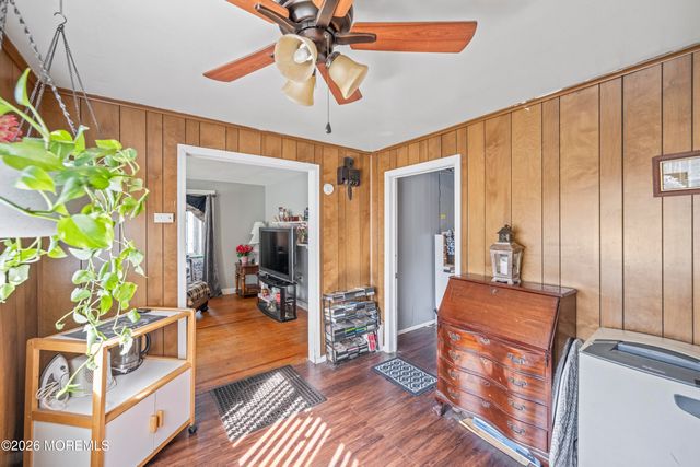 213 Manapaqua Avenue, Lakehurst, NJ 08733