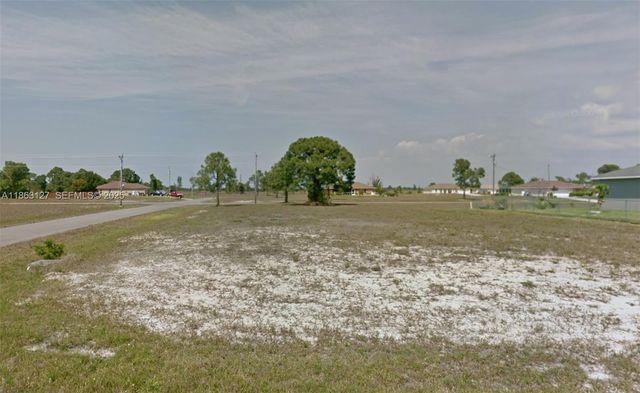 2942 NW 26th Street, Cape Coral, FL 33993
