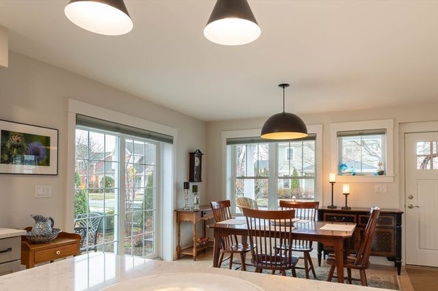 29 Ford Crossing, Northampton, MA 01060