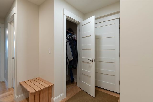 29 Ford Crossing, Northampton, MA 01060