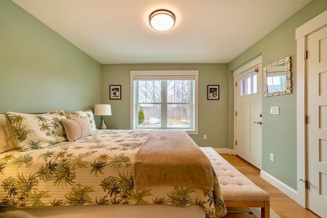 29 Ford Crossing, Northampton, MA 01060