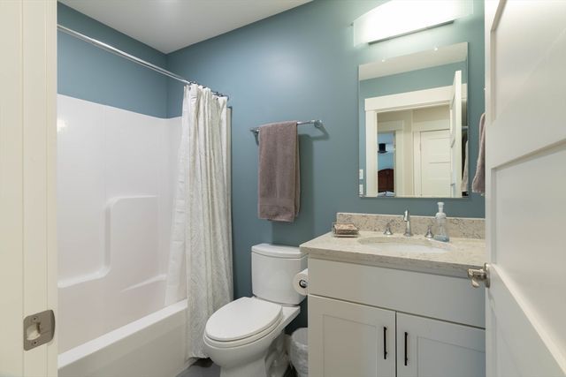 29 Ford Crossing, Northampton, MA 01060