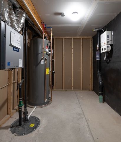 29 Ford Crossing, Northampton, MA 01060